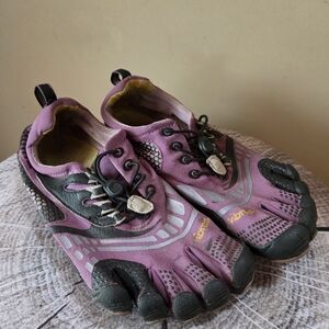 Vibram FiveFingers Pink Toe Shoes